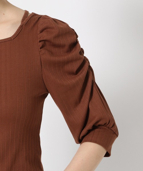 mysty woman（ミスティウーマン）の「前後2WAYテレコパワショルプルオーバー 577439（Tシャツ/カットソー・レディース・ブラウン/ブラック/オフホワイト・FREE）」の16枚目の写真