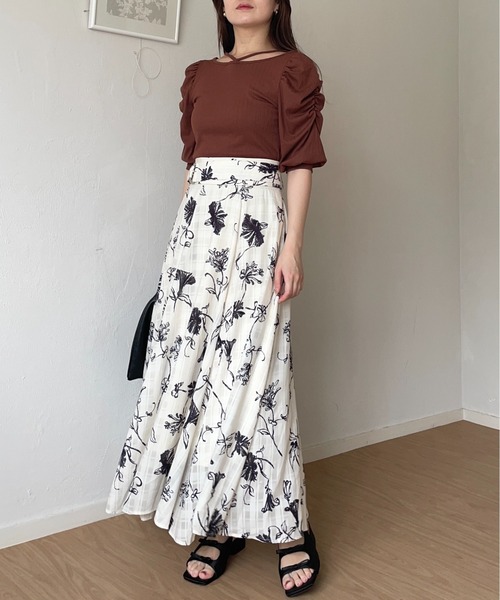 mysty woman（ミスティウーマン）の「前後2WAYテレコパワショルプルオーバー 577439（Tシャツ/カットソー・レディース・ブラウン/ブラック/オフホワイト・FREE）」の22枚目の写真