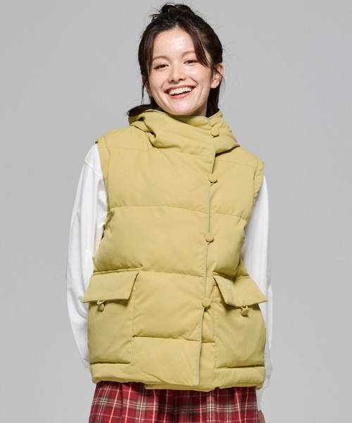 KRIFF MAYER Lady's Collection(クリフメイヤーレディースコレクション)の「【配色・暖かい】中綿フードベスト(ベスト・レディース・イエロー/グリーン/ブラック/アイボリー・LARGE/MEDIUM)」の17枚目の写真