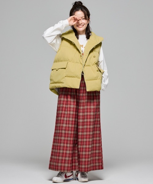 KRIFF MAYER Lady's Collection(クリフメイヤーレディースコレクション)の「【配色・暖かい】中綿フードベスト(ベスト・レディース・イエロー/グリーン/ブラック/アイボリー・LARGE/MEDIUM)」の19枚目の写真