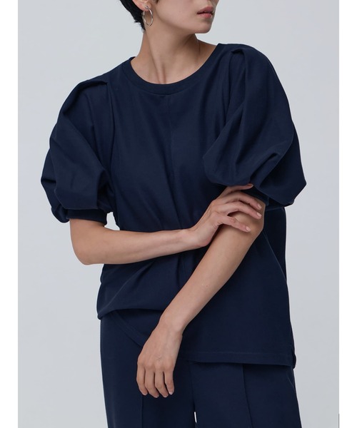 Brown&Street(ブラウンアンドストリート)の「【Daily Luxe】パフスリーブトップス(Tシャツ/カットソー・レディース・ブラック/ネイビー・FREE)」の2枚目の写真