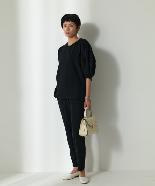 Brown&Street(ブラウンアンドストリート)の「【Daily Luxe】パフスリーブトップス(Tシャツ/カットソー・レディース・ブラック/ネイビー・FREE)」の1枚目の写真