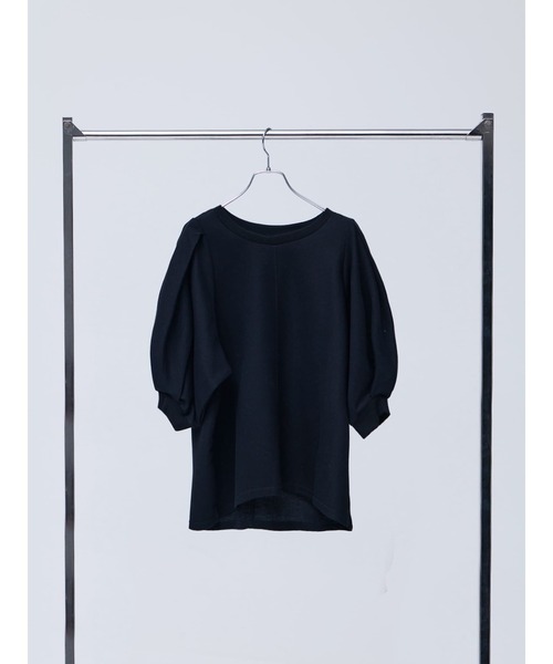 Brown&Street(ブラウンアンドストリート)の「【Daily Luxe】パフスリーブトップス(Tシャツ/カットソー・レディース・ブラック/ネイビー・FREE)」の16枚目の写真