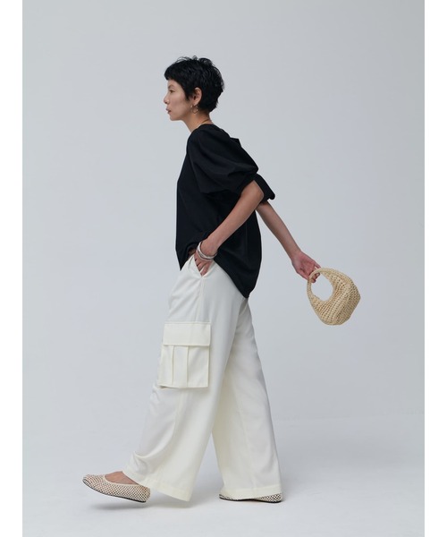 Brown&Street(ブラウンアンドストリート)の「【Daily Luxe】パフスリーブトップス(Tシャツ/カットソー・レディース・ブラック/ネイビー・FREE)」の21枚目の写真