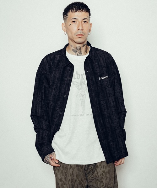 Subciety(サブサエティ)の「Blurred shirt(シャツ/ブラウス・メンズ・ブラウン/オリーブ/ベージュ/ブラック・SMALL/MEDIUM/LARGE/X-LARGE)」の15枚目の写真
