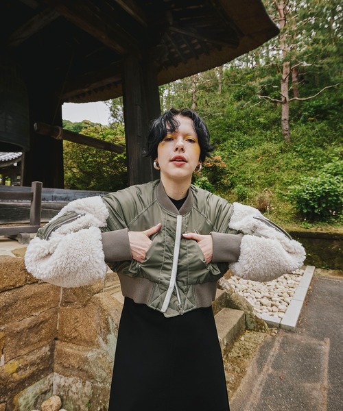 OMMO(オーエムエムオー)の「SLEEVE BOA SHORT MA-1(MA-1・レディース・ブラック/カーキ・36/38)」の4枚目の写真