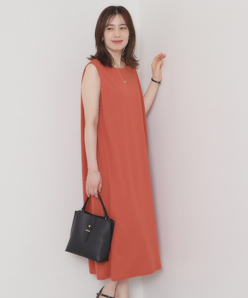 ITS'DEMO（イッツデモ）の「【接触冷感／洗濯機OK】カノコカットタックワンピース（ワンピース・レディース・グリーン/ブルー系その他/ブラック/レッド系/ライトブルー・00）」の5枚目の写真