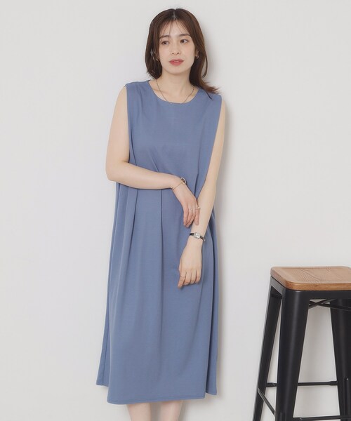 ITS'DEMO（イッツデモ）の「【接触冷感／洗濯機OK】カノコカットタックワンピース（ワンピース・レディース・グリーン/ブルー系その他/ブラック/レッド系/ライトブルー・00）」の4枚目の写真