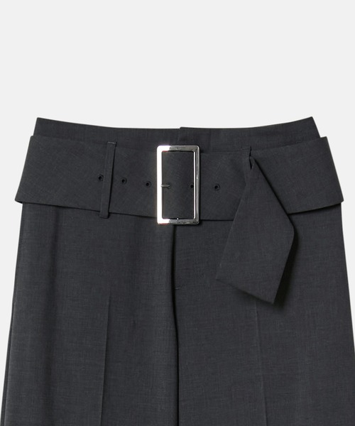 LE CIEL BLEU（ルシェルブルー）の「リラックスフィットトラウザーw/ワイドベルト / Relaxed Fit Trousers w/Wide Belt（その他パンツ・レディース・ブラウン/ブラック/チャコールグレー・34/36/38）」の15枚目の写真