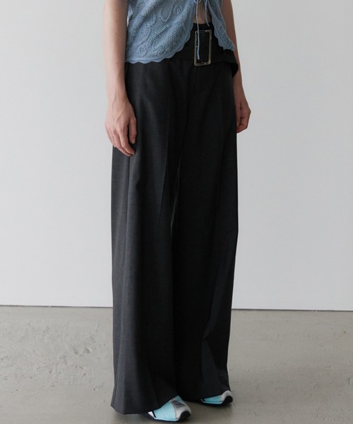 LE CIEL BLEU（ルシェルブルー）の「リラックスフィットトラウザーw/ワイドベルト / Relaxed Fit Trousers w/Wide Belt（その他パンツ・レディース・ブラウン/ブラック/チャコールグレー・34/36/38）」の12枚目の写真