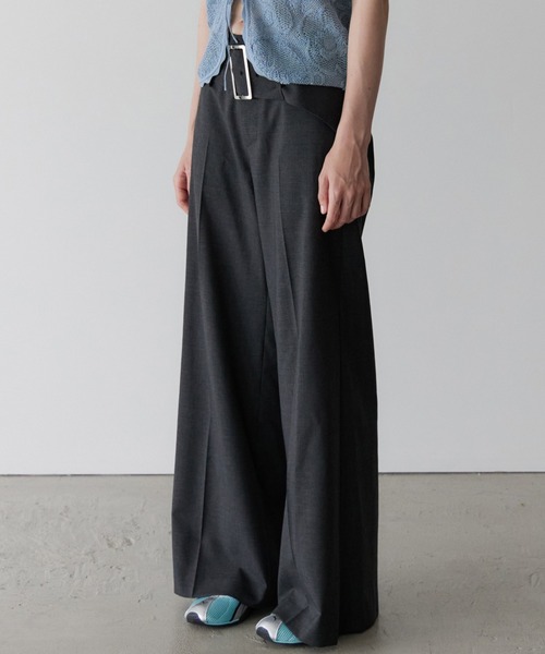 LE CIEL BLEU（ルシェルブルー）の「リラックスフィットトラウザーw/ワイドベルト / Relaxed Fit Trousers w/Wide Belt（その他パンツ・レディース・ブラウン/ブラック/チャコールグレー・34/36/38）」の11枚目の写真