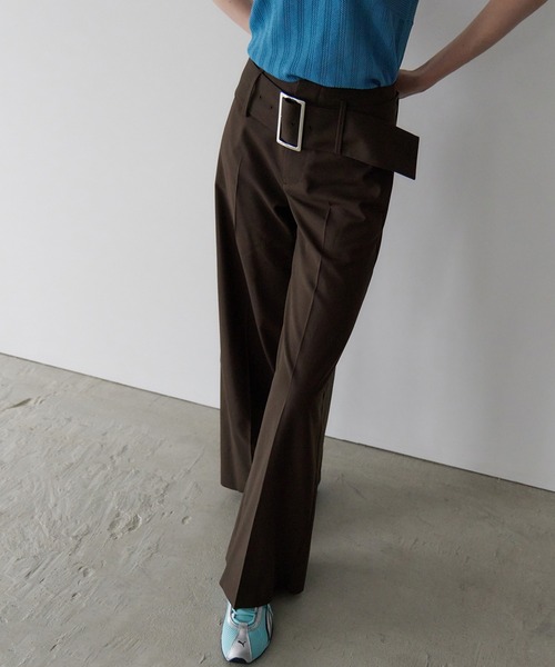 LE CIEL BLEU（ルシェルブルー）の「リラックスフィットトラウザーw/ワイドベルト / Relaxed Fit Trousers w/Wide Belt（その他パンツ・レディース・ブラウン/ブラック/チャコールグレー・34/36/38）」の17枚目の写真