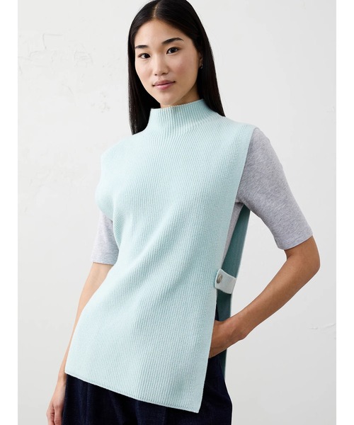 BANANA REPUBLIC FACTORY STORE(バナナリパブリック ファクトリーストア)の「BANANA REPUBLIC FACTORY STORE セータービブ ポンチョ(ベスト・レディース・ブラウン/グリーン/ブラック/アイボリー・M/L/XS/S)」の1枚目の写真