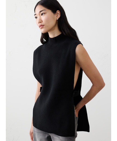 BANANA REPUBLIC FACTORY STORE(バナナリパブリック ファクトリーストア)の「BANANA REPUBLIC FACTORY STORE セータービブ ポンチョ(ベスト・レディース・ブラウン/グリーン/ブラック/アイボリー・M/L/XS/S)」の3枚目の写真