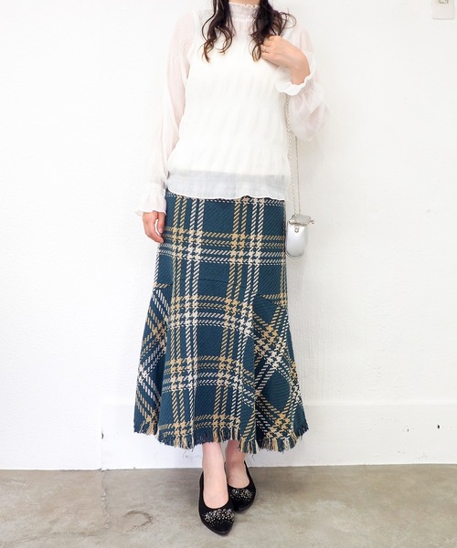 cava cava（サヴァサヴァ）の「ポインテッドビジューシューズ　7305431（パンプス・レディース・ブラック/ガンメタ・22.5cm/24.5cm/24cm/23.5cm/23cm）」の19枚目の写真