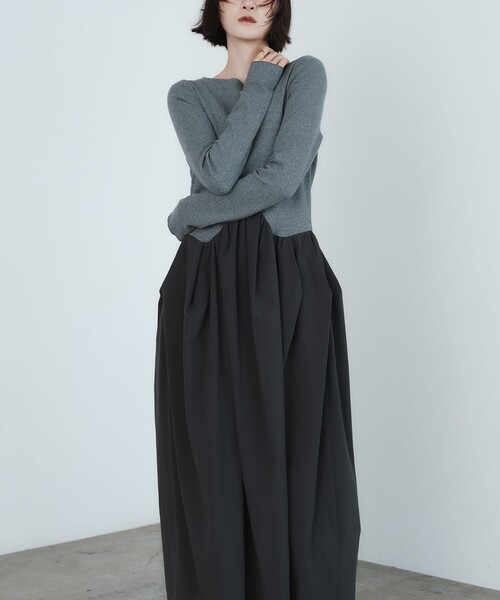 EMMEL REFINES（エメルリファインズ）の「＜EMMEL REFINES＞EM ウェーブキリカエ ドッキング ワンピース（ワンピース・レディース・ダークグレー/ブラック・S/M）」の2枚目の写真