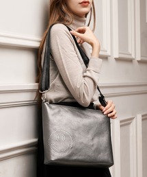 SALON DE ALFURD TOKYO｜サロンドアルファードのショルダー