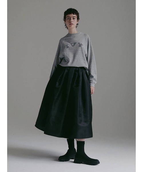 HER.（ハー）の「シャイニーギャザーフレアスカート（スカート・レディース・ブラック/オフホワイト・1/2）」の2枚目の写真