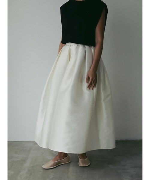 HER.（ハー）の「シャイニーギャザーフレアスカート（スカート・レディース・ブラック/オフホワイト・1/2）」の18枚目の写真