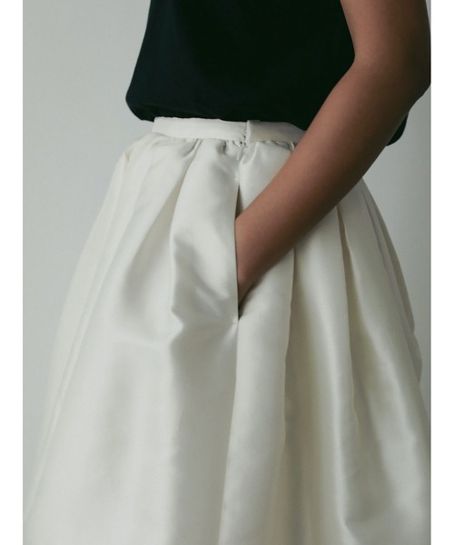 HER.（ハー）の「シャイニーギャザーフレアスカート（スカート・レディース・ブラック/オフホワイト・1/2）」の20枚目の写真