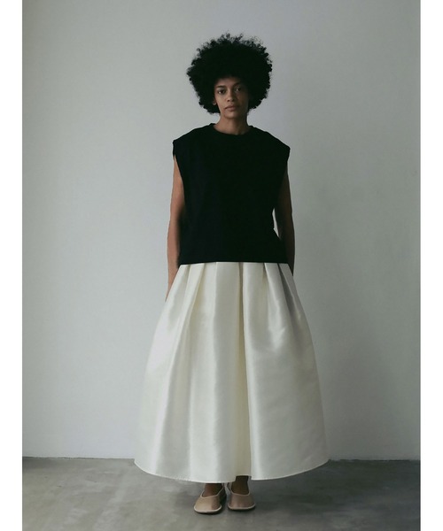 HER.（ハー）の「シャイニーギャザーフレアスカート（スカート・レディース・ブラック/オフホワイト・1/2）」の16枚目の写真