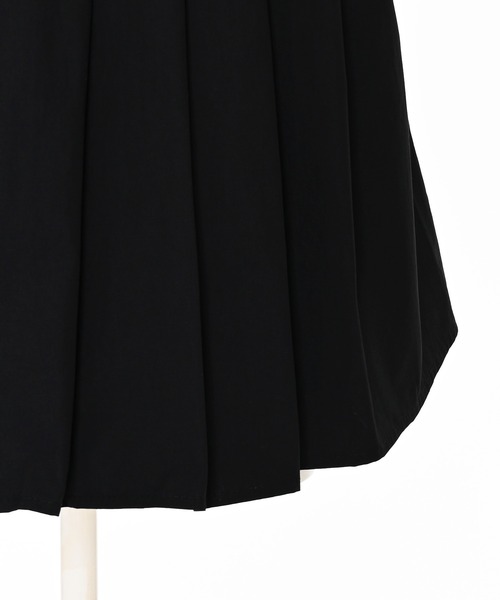 Narcissus（ナルシス）の「プリーツデザイン半袖ブラウス（シャツ/ブラウス・レディース・ホワイト/ブラック・FREE）」の6枚目の写真