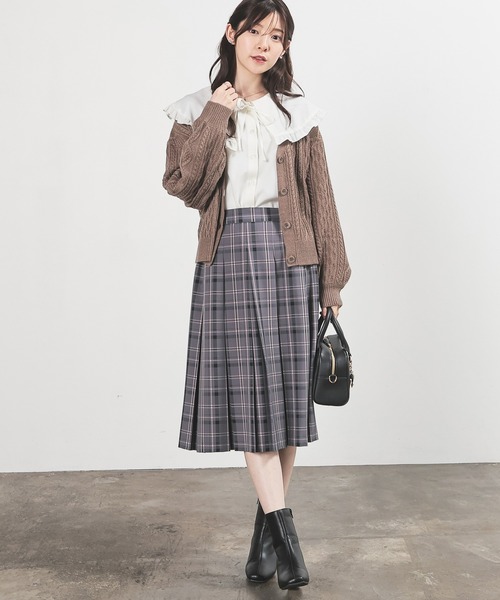 Honeys（ハニーズ）の「ビッグカラーブラウス（シャツ/ブラウス・レディース・ベージュ系その他/ホワイト/グレー系その他/ブラック・L/M/S）」の5枚目の写真