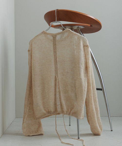 ADAM ET ROPE'(アダムエロペ)の「【WEB限定】ボリュームスリーブモヘアプルオーバー(ニット/セーター・レディース・グレー/ベージュ/ブラウン/サックスブルー・FREE)」の3枚目の写真