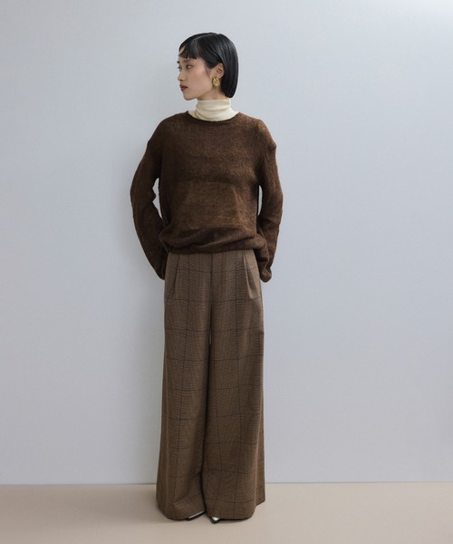 ADAM ET ROPE'(アダムエロペ)の「【WEB限定】ボリュームスリーブモヘアプルオーバー(ニット/セーター・レディース・グレー/ベージュ/ブラウン/サックスブルー・FREE)」の5枚目の写真