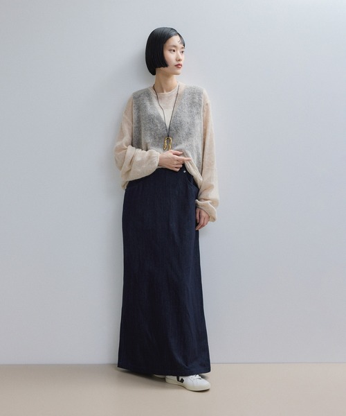 ADAM ET ROPE'(アダムエロペ)の「【WEB限定】ボリュームスリーブモヘアプルオーバー(ニット/セーター・レディース・グレー/ベージュ/ブラウン/サックスブルー・FREE)」の7枚目の写真