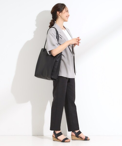 SHOO・LA・RUE（シューラルー）の「【A4】縦型収納トート（トートバッグ・レディース・ブラック/ベージュ系その他7/ブルーグリーン・00）」の5枚目の写真