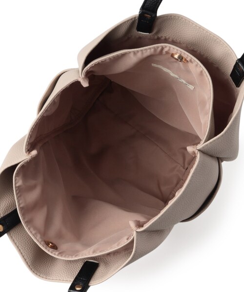 SHOO・LA・RUE（シューラルー）の「【A4】縦型収納トート（トートバッグ・レディース・ブラック/ベージュ系その他7/ブルーグリーン・00）」の17枚目の写真