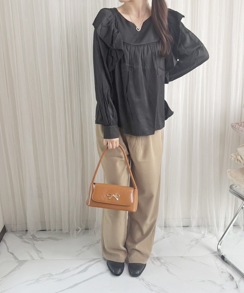 frunco(フランコ)の「【ZOZO限定】ルーズフィットフリルブラウス(シャツ/ブラウス・レディース・ホワイト/ブラック・FREE)」の5枚目の写真