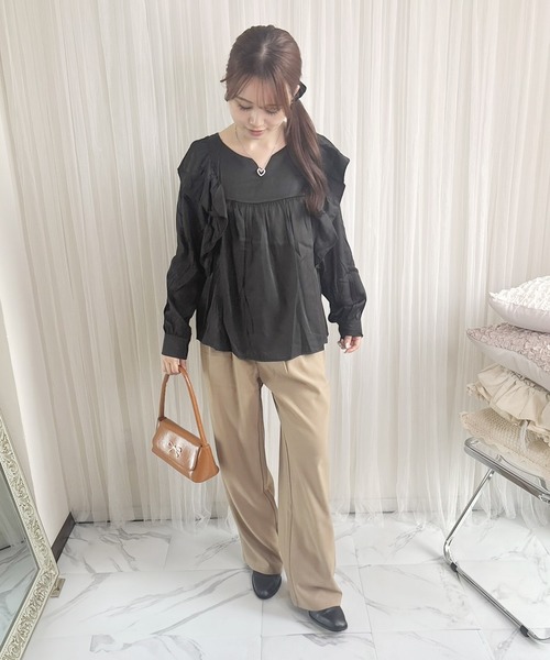 frunco(フランコ)の「【ZOZO限定】ルーズフィットフリルブラウス(シャツ/ブラウス・レディース・ホワイト/ブラック・FREE)」の17枚目の写真