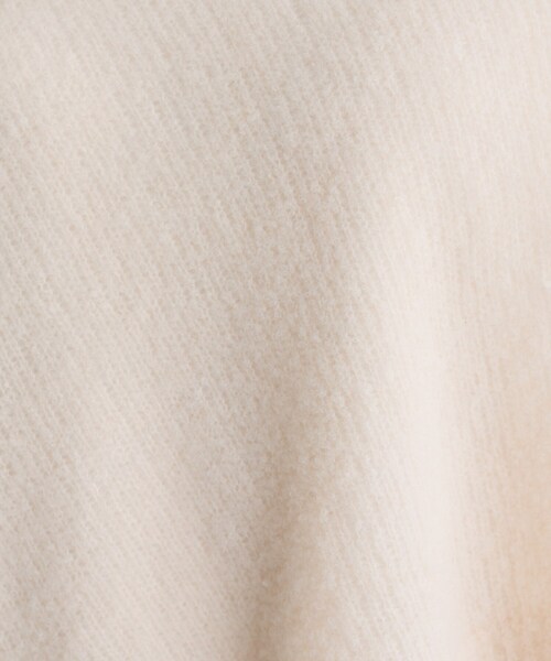INDIVI（インディヴィ）の「【エアリー素材】ブークレケープポンチョ（ニット/セーター・レディース・ナチュラル/グレー/チャコールグレー・00）」の7枚目の写真