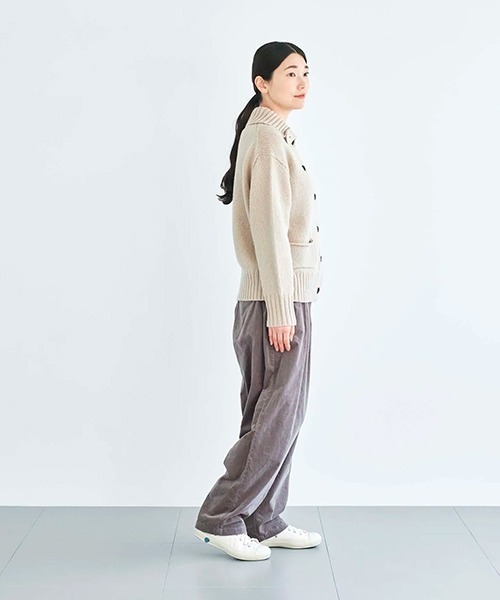 HAU(ハウ)の「ニットカーディガン shepherd(カーディガン/ボレロ・レディース・ブラック/ベージュ・MEDIUM)」の1枚目の写真