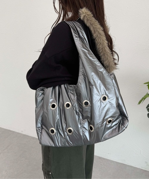 sedacle（セダクル）の「アイレットハンドバッグ（ハンドバッグ・レディース・シルバー/ブラック・FREE）」の6枚目の写真