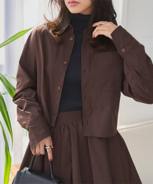 KOBE LETTUCE（コウベレタス）の「クロップドシャツ（シャツ/ブラウス・レディース・オフホワイト/ブラック/ブラウン・M）」の3枚目の写真