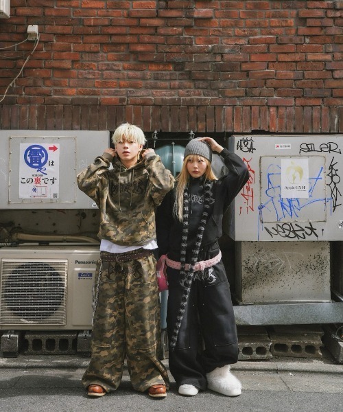 centimeter(センチメーター)の「Tribal logo hoodie(パーカー・メンズ・ブラック/グレー/カモフラージュ・SMALL/MEDIUM/LARGE)」の8枚目の写真