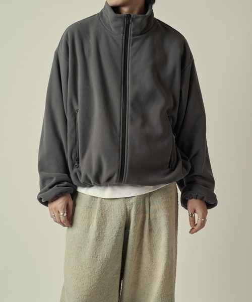 Lui's（ルイス）の「ポーラテックフリースブルゾン（ブルゾン・メンズ・グレー/ブラック・S/M）」の2枚目の写真