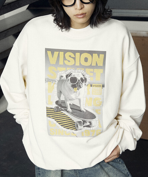 PUBLUX（パブリュクス）の「VISION STREET WEAR/ヴィジョンストリートウェアー 別注DOG PHOTO SWEAT(限定展開)（スウェット・メンズ・ライトグレー/オフホワイト/チャコールグレー・MEDIUM/X-LARGE/LARGE）」の9枚目の写真