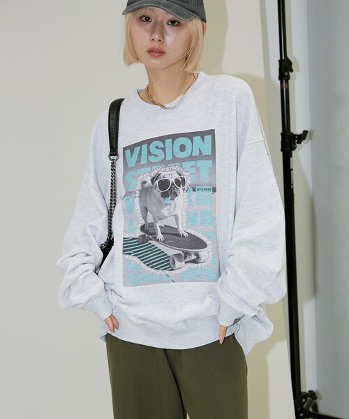 PUBLUX（パブリュクス）の「VISION STREET WEAR/ヴィジョンストリートウェアー 別注DOG PHOTO SWEAT(限定展開)（スウェット・メンズ・ライトグレー/オフホワイト/チャコールグレー・MEDIUM/X-LARGE/LARGE）」の19枚目の写真