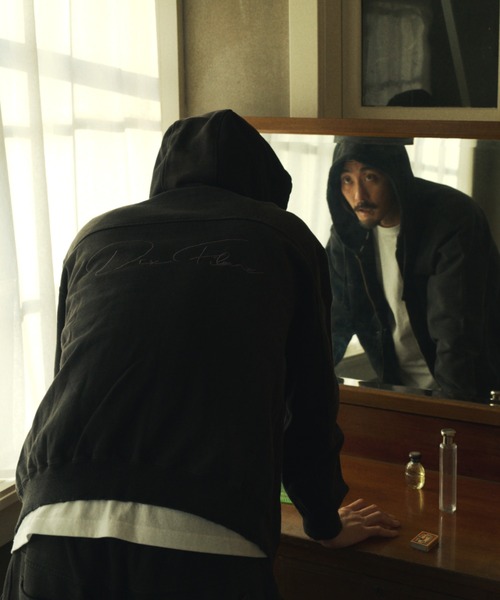 XLARGE（エクストララージ）の「XLARGE×DexFilmz ZIP UP HOODED SWEATSHIRT（パーカー・メンズ・ブラウン/ブラック・XL/L/M/S）」の16枚目の写真