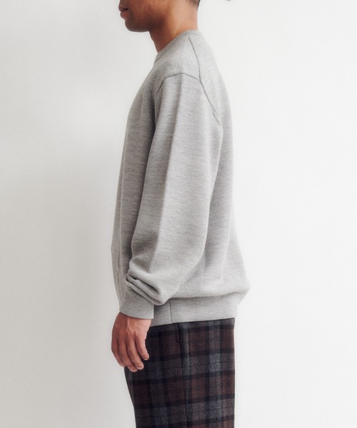 DIGAWEL（ディガウェル）の「Extrafine merino wool sweater（ニット/セーター・メンズ・グレー/ネイビー・2）」の5枚目の写真