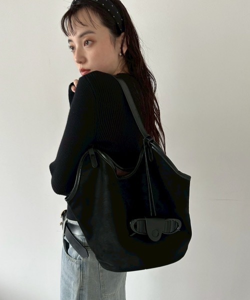 DRWCYS(ドロシーズ)の「スウェードライクカームトート(トートバッグ・レディース・ブラック/ブラウン・FREE)」の8枚目の写真