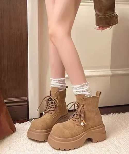 AsRiRe（アスリレイ）の「25aw レースアップ厚底プーツ（ブーツ・レディース・ベージュ/ブラウン/アイボリー・S/L/M）」の3枚目の写真