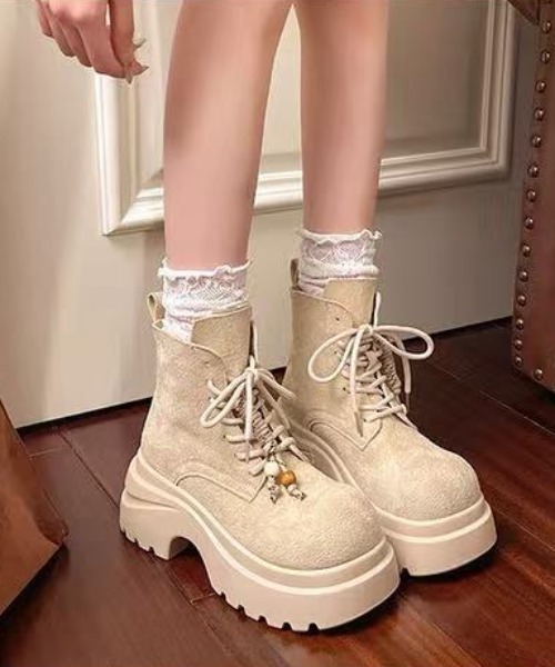 AsRiRe（アスリレイ）の「25aw レースアップ厚底プーツ（ブーツ・レディース・ベージュ/ブラウン/アイボリー・S/L/M）」の2枚目の写真