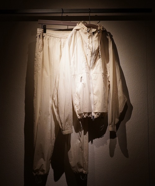 TROVE（トローヴ）の「TROVE 2025aw / FUTURE VINTAGE PLAY PANTS（その他パンツ・メンズ・アイボリー/ブラック・1/3）」の12枚目の写真