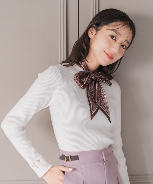 MISCH MASCH(ミッシュマッシュ)の「スカーフ付きリブニット(ニット/セーター・レディース・グレー/ホワイト/ブラック・フリ-)」の6枚目の写真