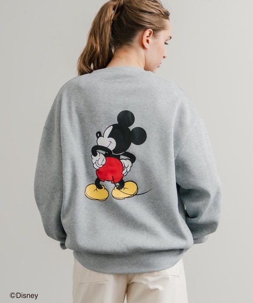 MICKEY MOUSE(ミッキーマウス)の「Disney ディズニー MICKEY MOUSE オーバーサイズ ミッキーマウスプリント裏起毛スウェットトレーナー(スウェット・レディース・グレー系2/グレー系3/グレー系4/オートミール/チャコール/ベージュ/グレー系/ベージュ系1/ネイビー系/ダークグリーン/グレー/グレー系1/ベージュ系/ダークグリーン系/ネイビー/キャメル・M/L/XL)」の4枚目の写真